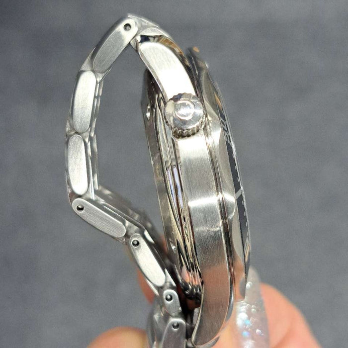 【WHOLESALES】
OMEGA 
212.30.41.20.01.002 
シーマスター300 コーアクシャル 
ギャランティ　ピクトグラム