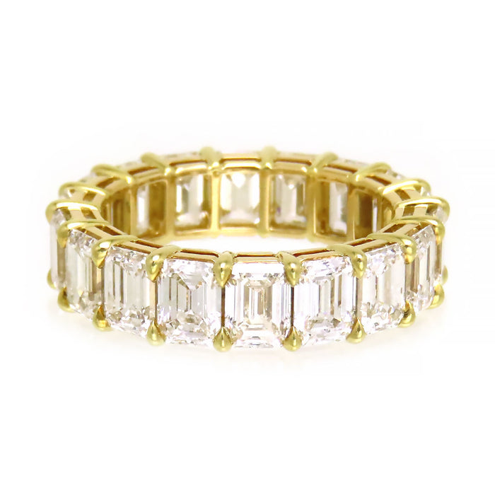 HARRY WINSTON 
エメラルドカット プロングセット リング