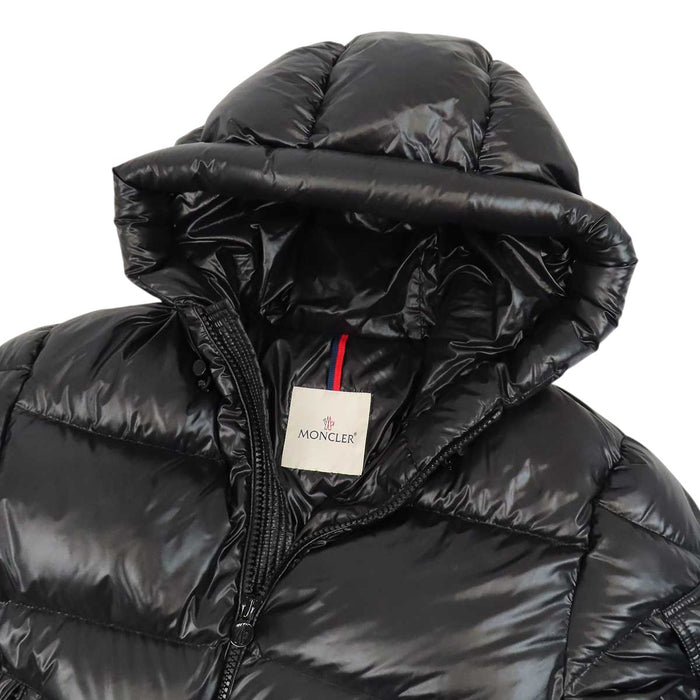 MONCLER 
ロゴ ワッペン フード ダブルジップ ナイロン 
ECRINS ダウンジャケット