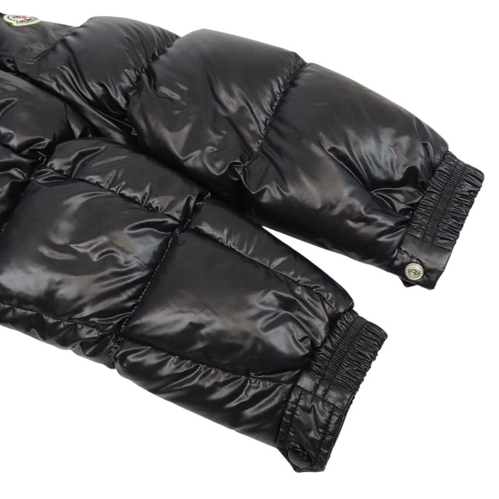 MONCLER 
ロゴ ワッペン フード ダブルジップ ナイロン 
ECRINS ダウンジャケット