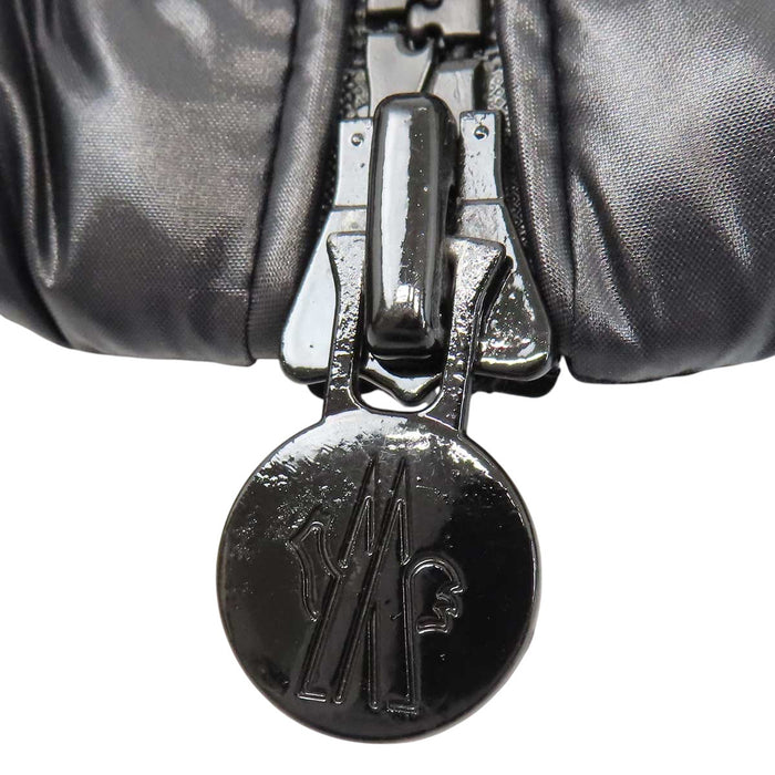 MONCLER 
ロゴ ワッペン フード ダブルジップ ナイロン 
ECRINS ダウンジャケット