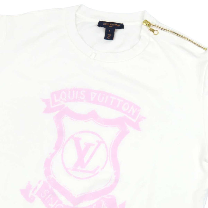 LOUIS VUITTON 
Logo cotton crew-neck 
LV Signature zipper-detail T-shirt