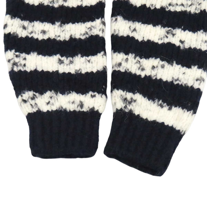CHANEL 
COCO CC Coco buttons cashmere wool alpaca 
Coco Mark striped knit