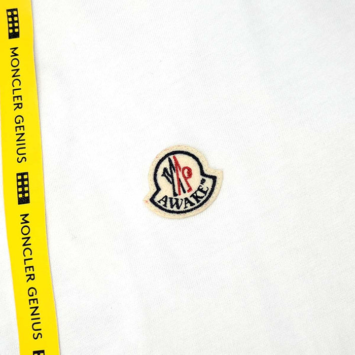 MONCLER 
バックロゴ ワッペン コットン クルーネック 
AWAKE NY MAGLIA マグリア Tシャツ 
モンクレールジーニアス