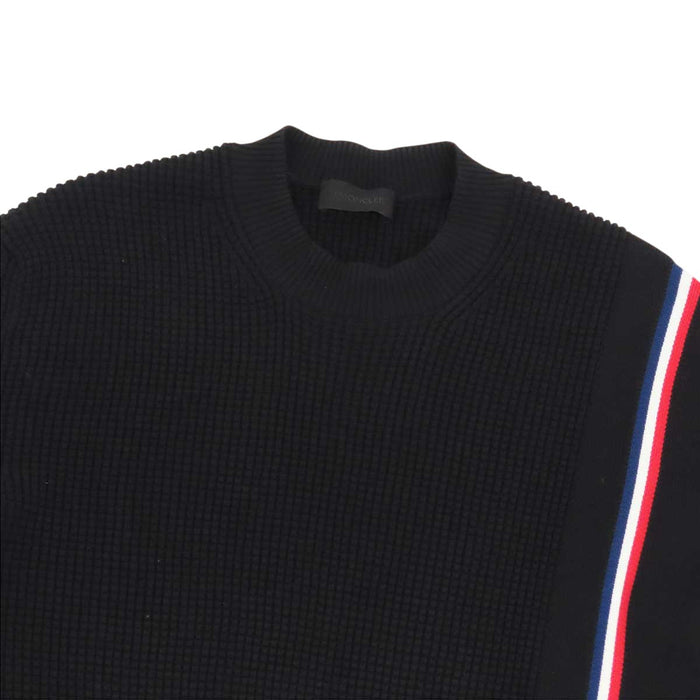 MONCLER 
ワッペン クルーネック トリコロール 
GIROCOLLO TRICOT コットン ニット