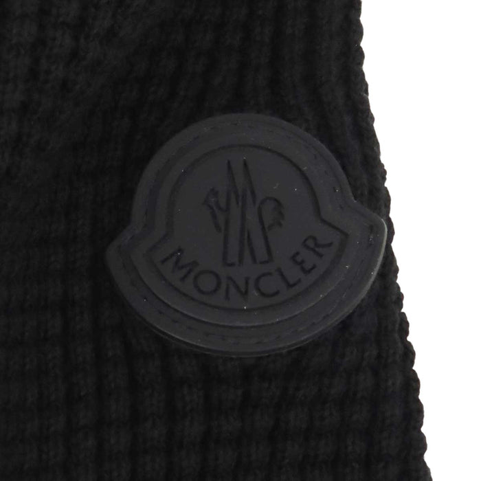 MONCLER 
ワッペン クルーネック トリコロール 
GIROCOLLO TRICOT コットン ニット
