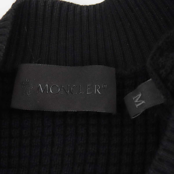 MONCLER 
ワッペン クルーネック トリコロール 
GIROCOLLO TRICOT コットン ニット