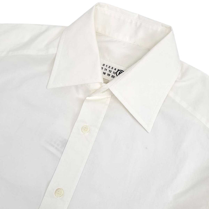 Maison Margiela 
ボタンシャツ 
MM6 ロゴ ロングスリーブ コットン シャツ
