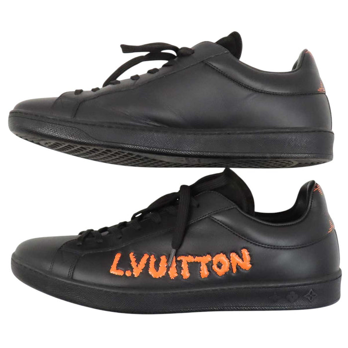 LOUIS VUITTON 
LV ロゴ ローカット レザー レースアップ 
ルクセンブルグ サモトラケ ライン スニーカー