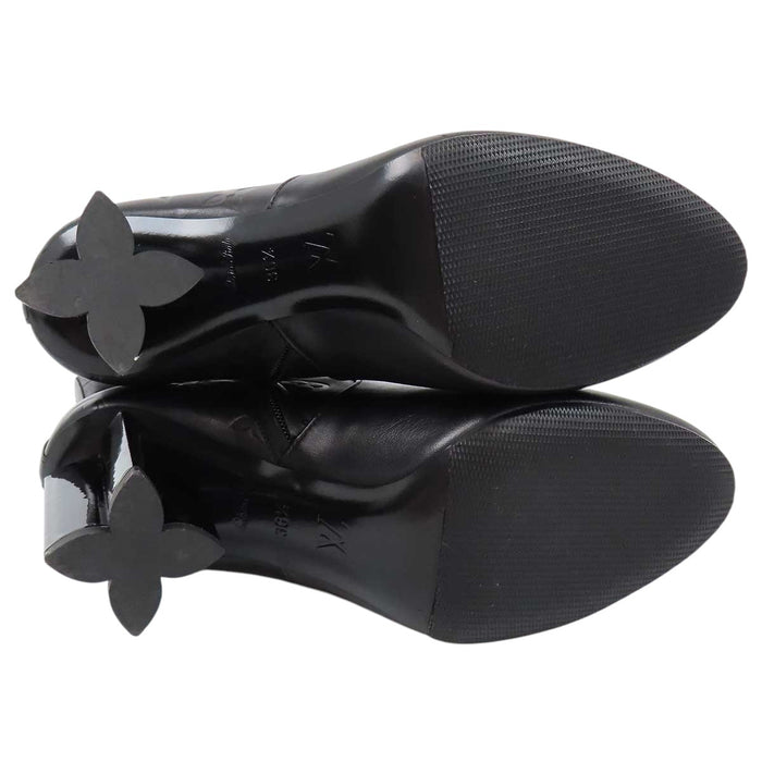 LOUIS VUITTON 
2023 LV Logo Side-Zip High-Heel 
Silhouette Line Leather Ankle Boots 
Monogram
