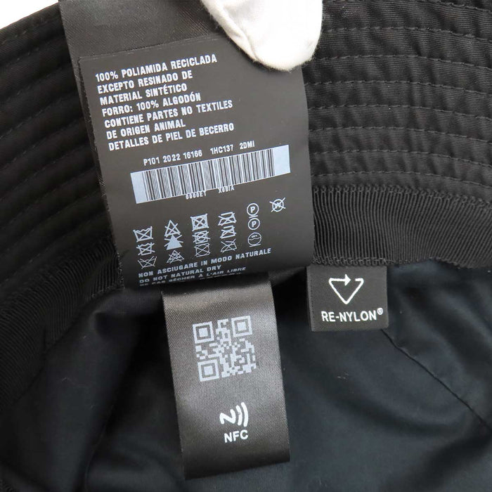 PRADA 
Triangle Logo Re-Nylon 
Re-Nylon Bucket Hat