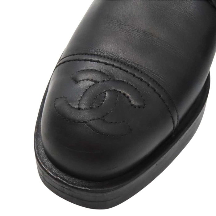 CHANEL 
COCO CC ロゴ レザー ゴールドカラーメタル 96A 
ココマーク ヴィンテージ レースアップ ショートブーツ