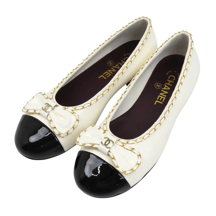 CHANEL 
COCO CC Chain Ribbon Patent Two-Tone 
Coco Mark Ballerina Flat Pumps