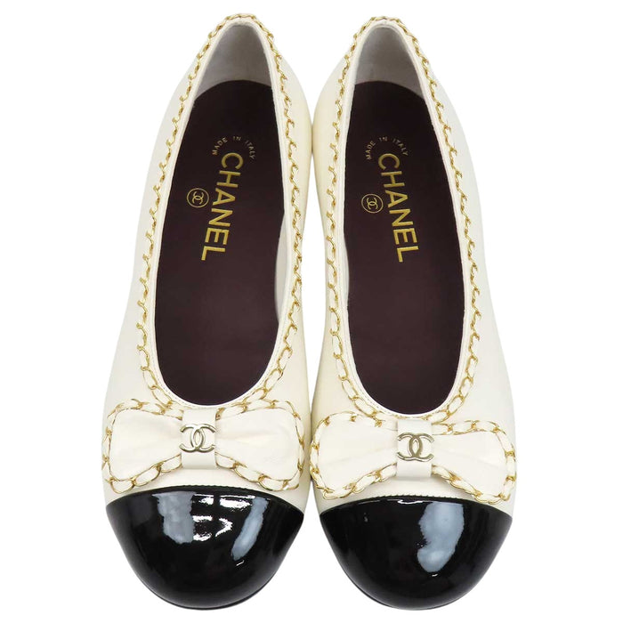 CHANEL 
COCO CC Chain Ribbon Patent Two-Tone 
Coco Mark Ballerina Flat Pumps