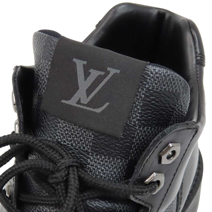 LOUIS VUITTON 
LV レースアップ レザー 
オーベルカンフ ライン アンクルブーツ 
ダミエグラフィット