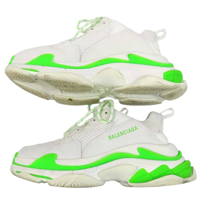BALENCIAGA 
Triple S ネオン エンブロイダリー メッシュ ロゴ レースアップ 
トリプル S ダッド スニーカー