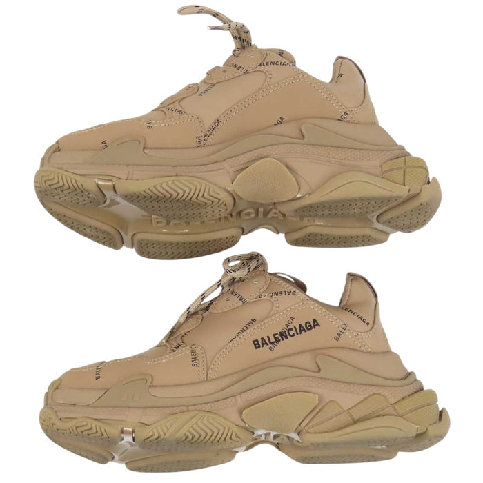 BALENCIAGA 
トリプルS ロゴ レザー レースアップ 
Triple S スニーカー