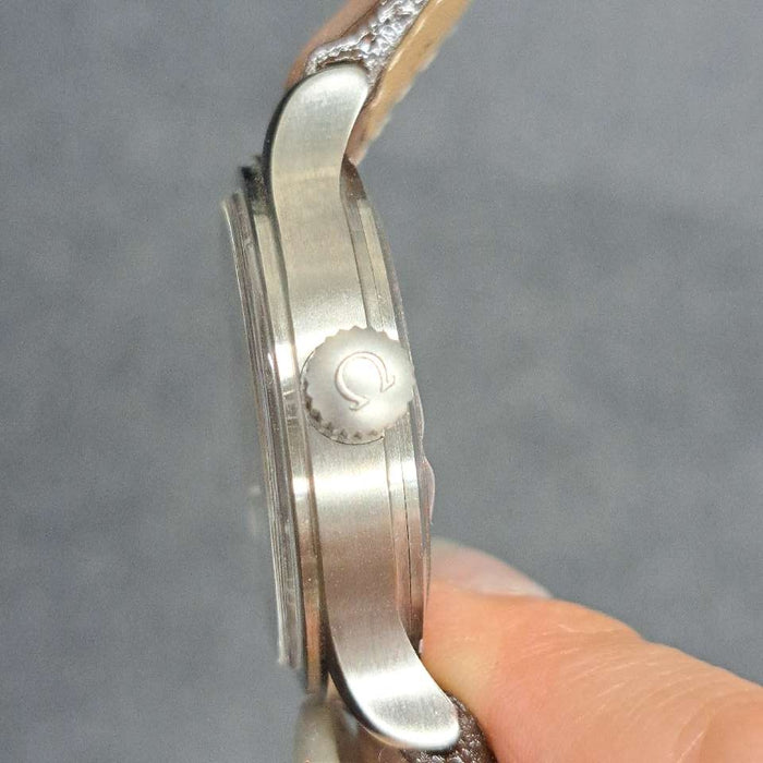 【WHOLESALES】
OMEGA 
5200.5 
ダイナミック 
箱(内箱劣化)　ギャランティ(無記入)
