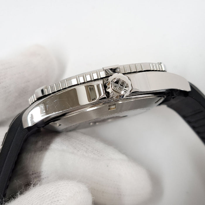 TAG HEUER 
アクアレーサーキャリバー5