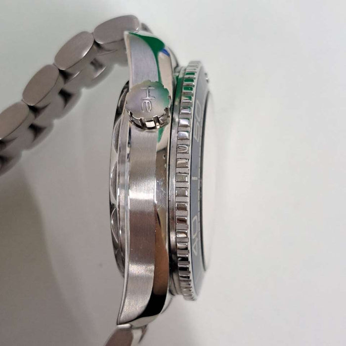 【WHOLESALES】
OMEGA 
215.30.44.21.03.001 
ギャランティ（日付なし）　ピクトグラム　クロノメーター証
