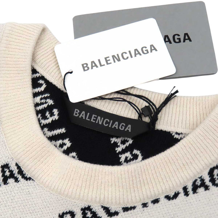 BALENCIAGA 
総柄 
オールオーバー ロゴ ニット