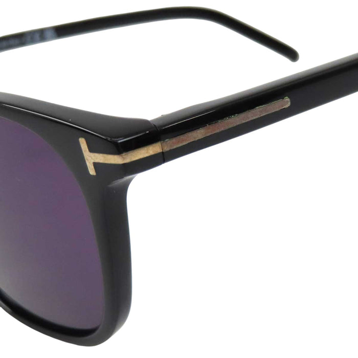 TOM FORD 
Eyewear colored lenses 
Logo sunglasses