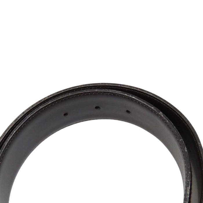 GUCCI 
Logo silver-tone metal 
Interlocking G buckle GG canvas leather belt