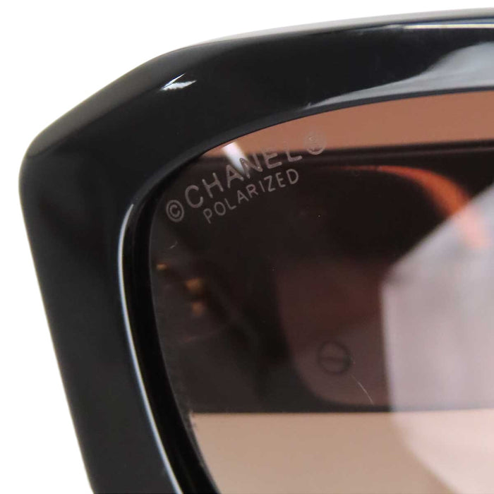 CHANEL 
COCO CC logo eyewear in gold-tone metal 
Coco Mark rectangular sunglasses