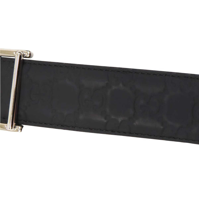 GUCCI 
Logo silver-tone metal 
Guccissima leather belt