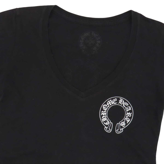 CHROME HEARTS 
Hairy Cross CH V-Neck Cotton 
Horseshoe Print T-Shirt