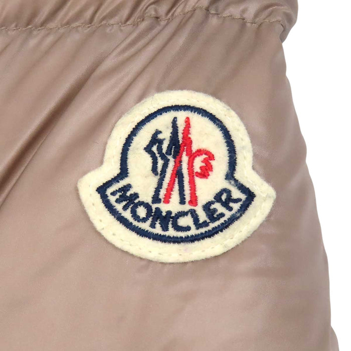 MONCLER 
ロゴ ワッペン フード ファー ダブルジップ 
SERIFUR セリファー ダウンジャケット