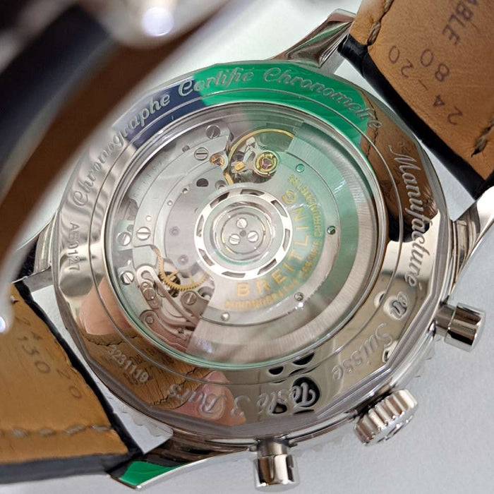 【WHOLESALES】
BREITLING 
AB0127 
ナビタイマー01 
箱　ギャランティ　純正尾錠×1