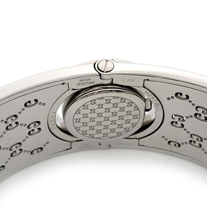 GUCCI 
Montre bracelet manchette 
Avec boîte et papiers