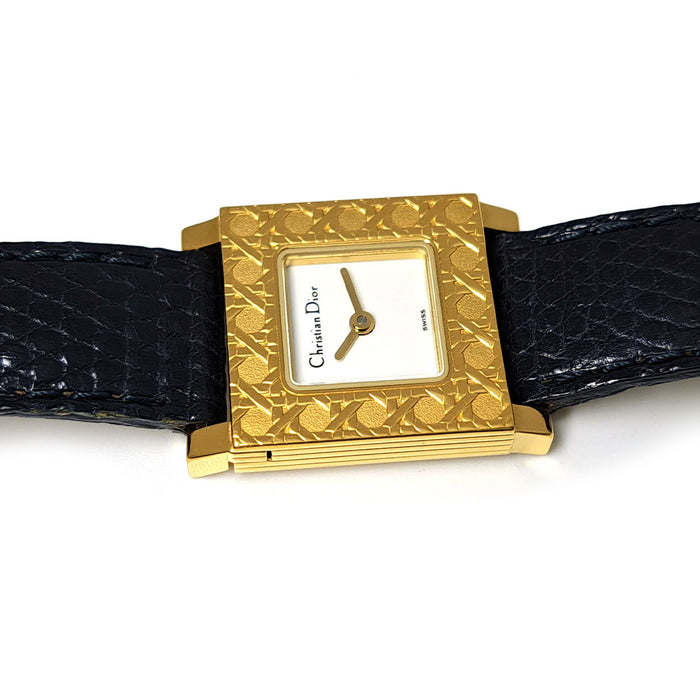 Dior 
ラ パリジェンヌ