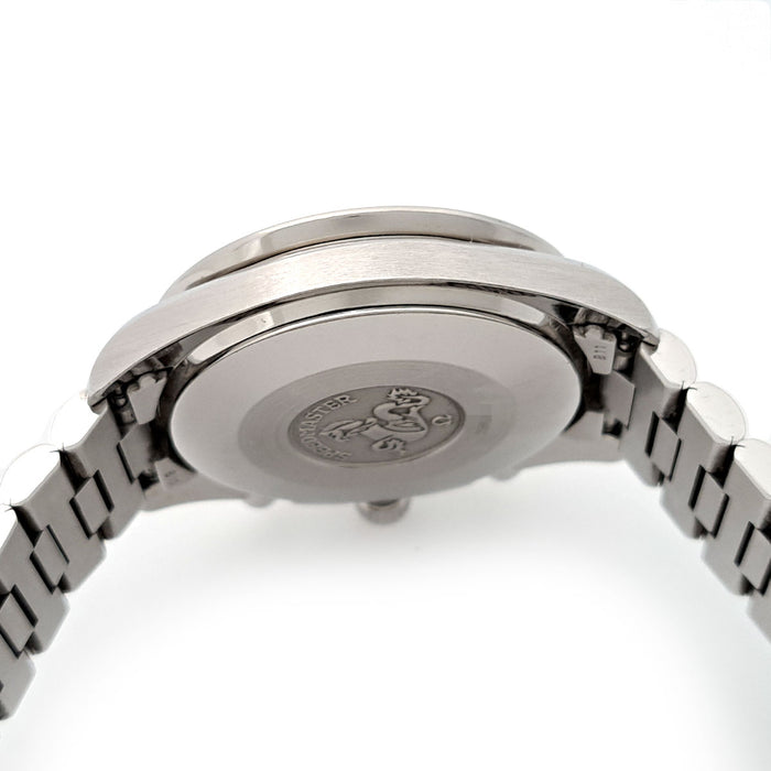 OMEGA 
Speedmaster Reduced 
With box and papers