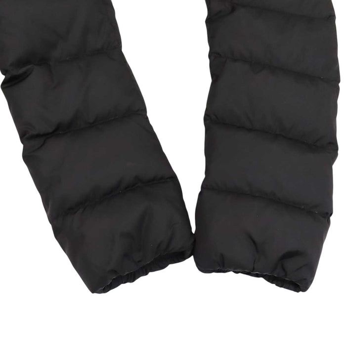 MONCLER 
ロゴ ワッペン ナイロン 
TALEV タレヴ ダウンコート