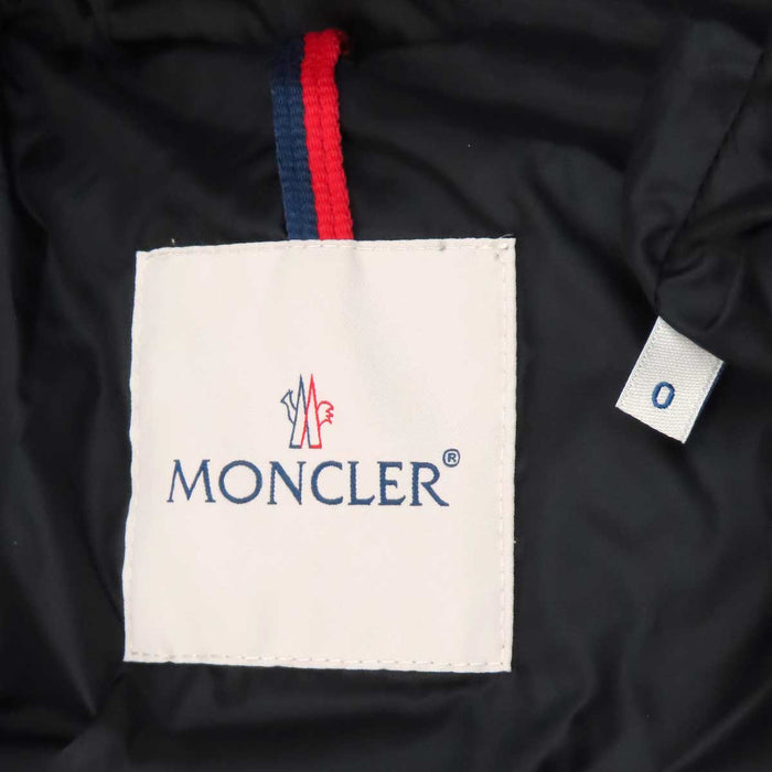 MONCLER 
ロゴ ワッペン ナイロン 
TALEV タレヴ ダウンコート