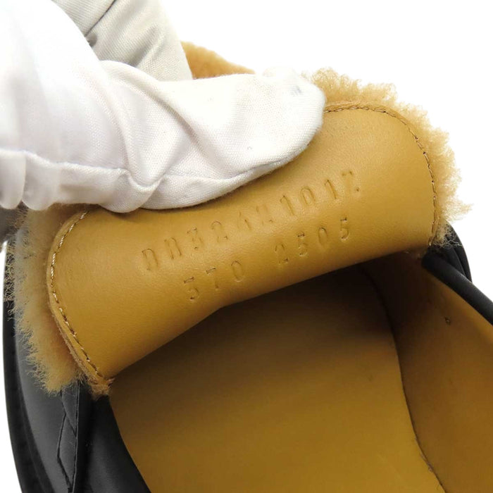 HERMES 
ケリーバックル シープスキン レザー シルバーカラーバックル 
アイコン モカシン