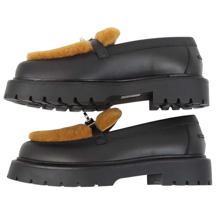 HERMES 
ケリーバックル シープスキン レザー シルバーカラーバックル 
アイコン モカシン