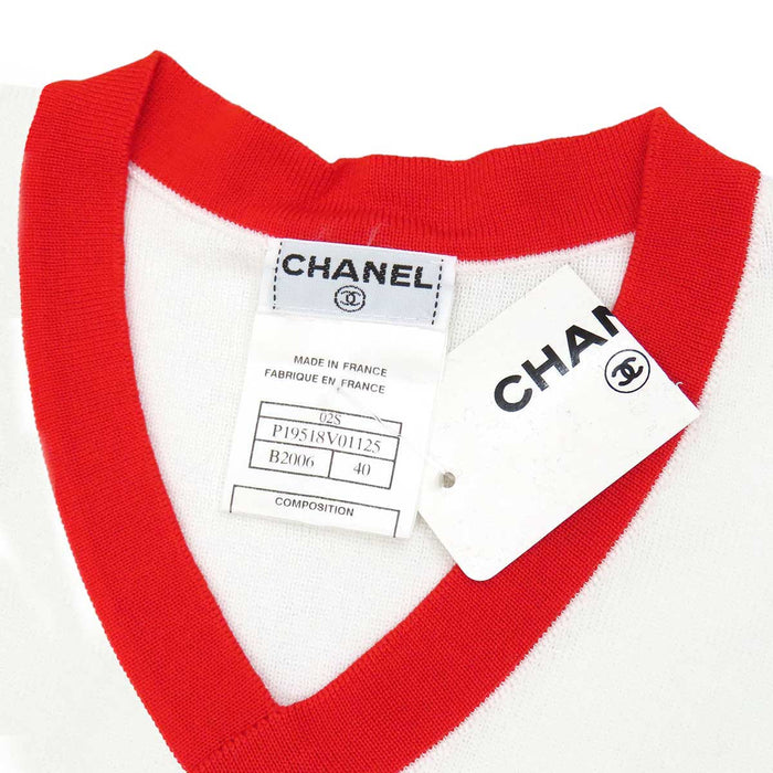 CHANEL 
COCO CC Logo V-Neck 02S 
Coco Mark Long-Sleeve Cotton Knit