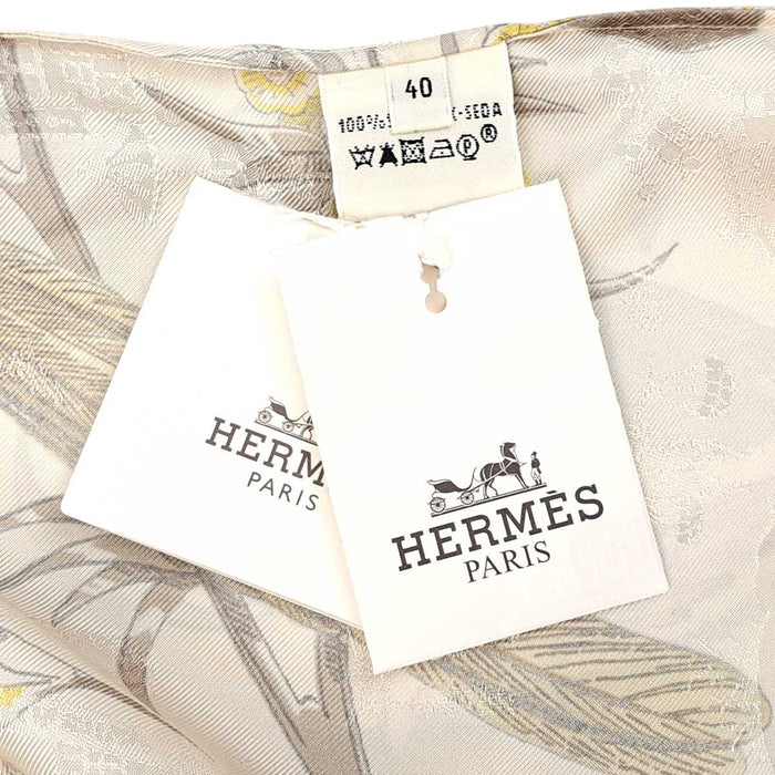 HERMES 
ロゴボタン 島々の鳥 スカーフ柄 
Les Oiseaux des Iles シルク シャツ