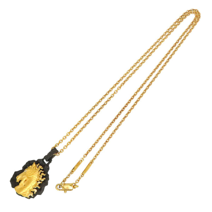 Carrera y Carrera 
Horse Motif Necklace