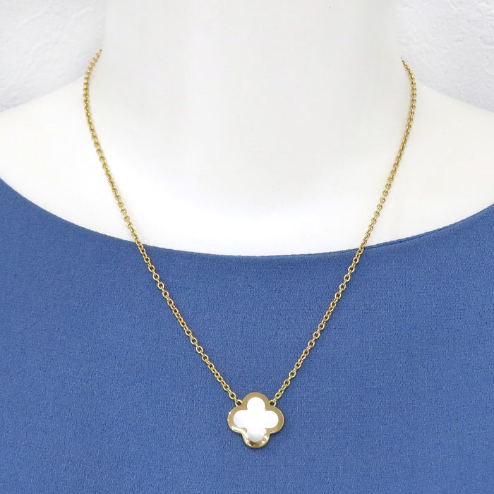 Van Cleef & Arpels 
Pure Alhambra Necklace