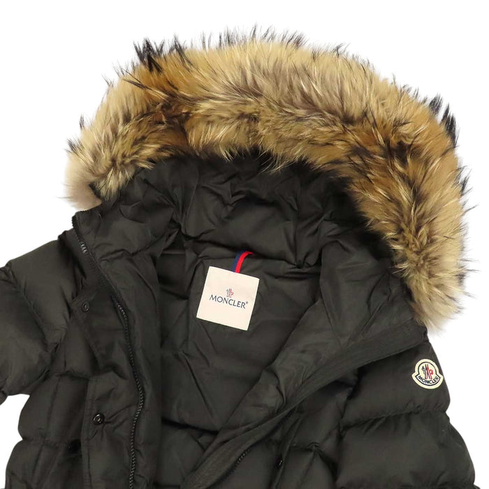 MONCLER 
クロエ ファー付き ロゴ ワッペン ナイロン ロング 
KHLOE ダウンコート
