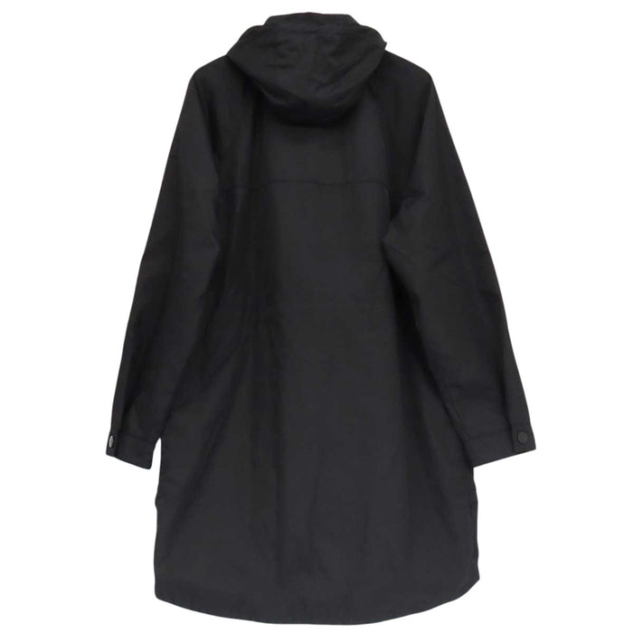 PRADA 
デカトライアングルロゴ ビッグ メタルプレート フーテッド 
RE-NYLON トライアングルロゴ ロングジャケット