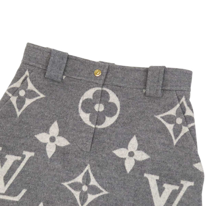 LOUIS VUITTON 
LV ミニ 
ジャイアント モノグラム ウール スカート