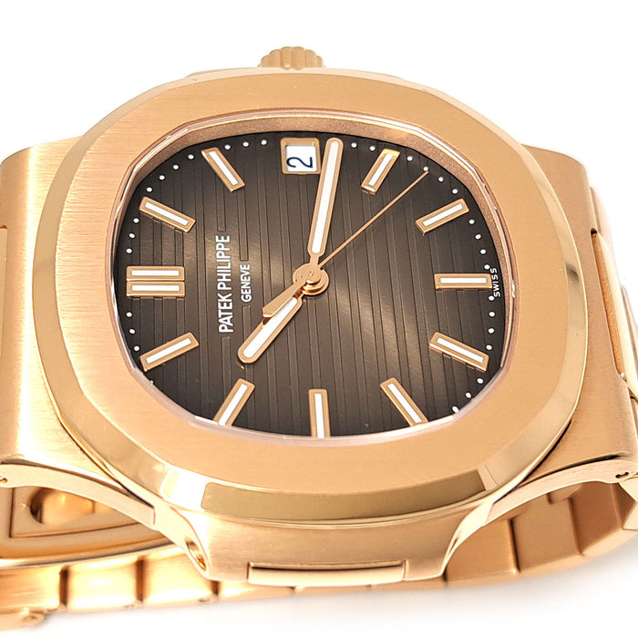 PATEK PHILIPPE 
Nautilus Cal.26-330SC 
With box and papers