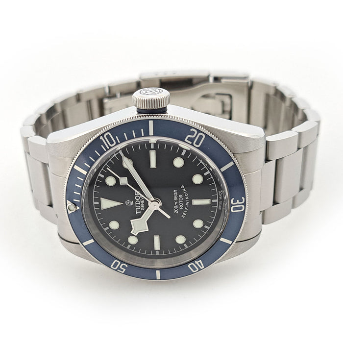 TUDOR 
ヘリテージ ブラックベイ 
箱ギャラ付