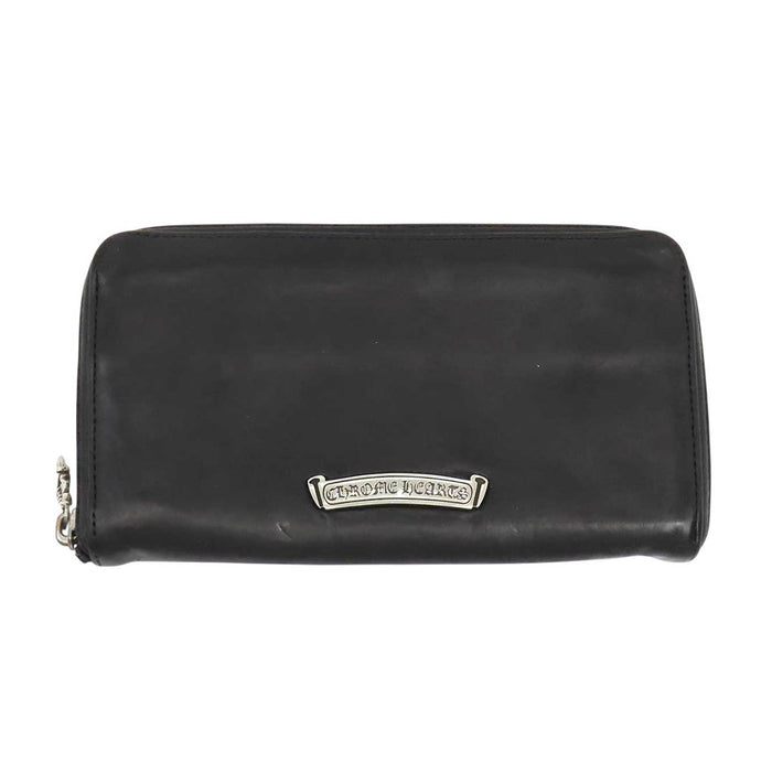 CHROME HEARTS 
CH REC F ZIP Leather Silver 
Zero Pyramid Stud Corner Round-Zip Wallet