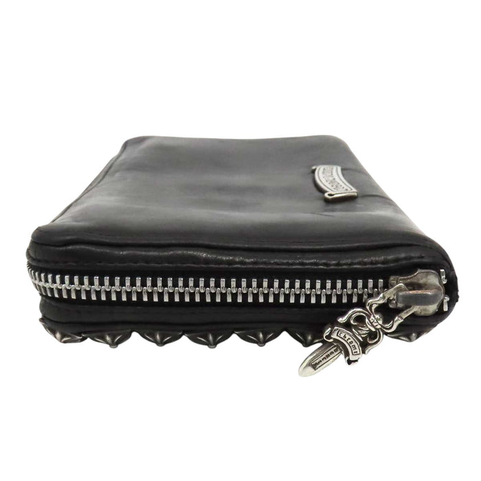 CHROME HEARTS 
CH REC F ZIP Leather Silver 
Zero Pyramid Stud Corner Round-Zip Wallet